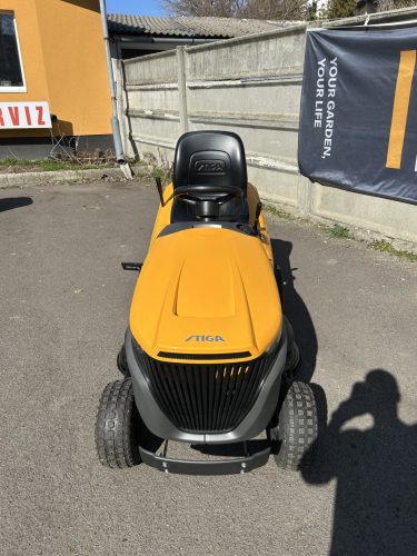 STIGA fűgyűjtős fűnyíró traktor ESTATE 7102 W