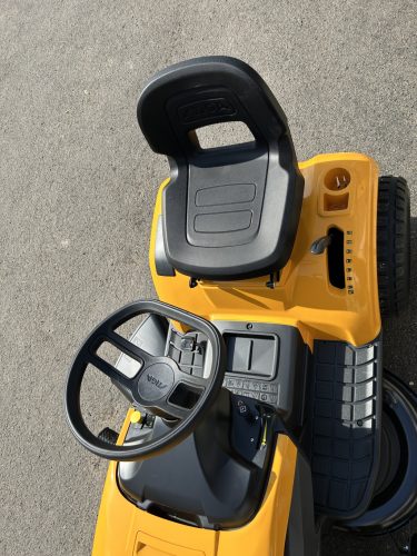 STIGA oldalkidobós fűnyíró traktor TORNADO 5108 W