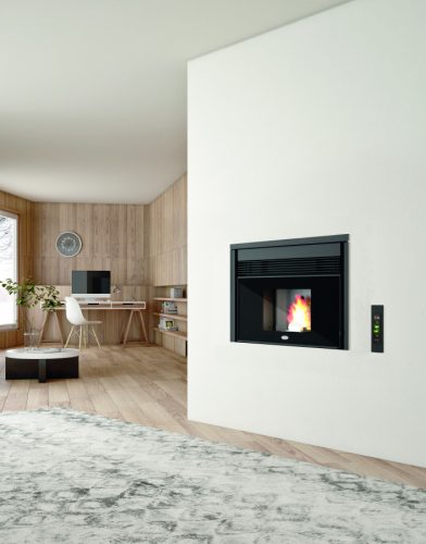 Tommy pellet kandalló (9,5 kW) Légcsatornázható. Dupla ventilátorral.