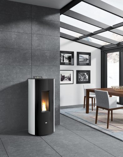 Manola pellet kályha (9,1 kW) Hermetikusan zárt. 19 kilós pellet tartály